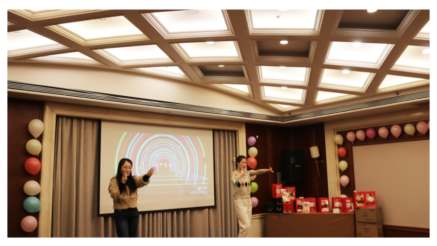 勇毅進(jìn)取，順風(fēng)飛揚 | 2023年 藍(lán)鵬測控年會  開場舞 黑桃A